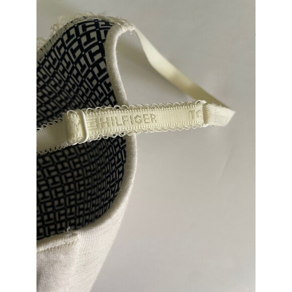 Tommy Hilfiger The Glimpse Wirefree Oatmeal Plunge Bra Padded Lined Lace 34D NWT - Picture 7 of 7